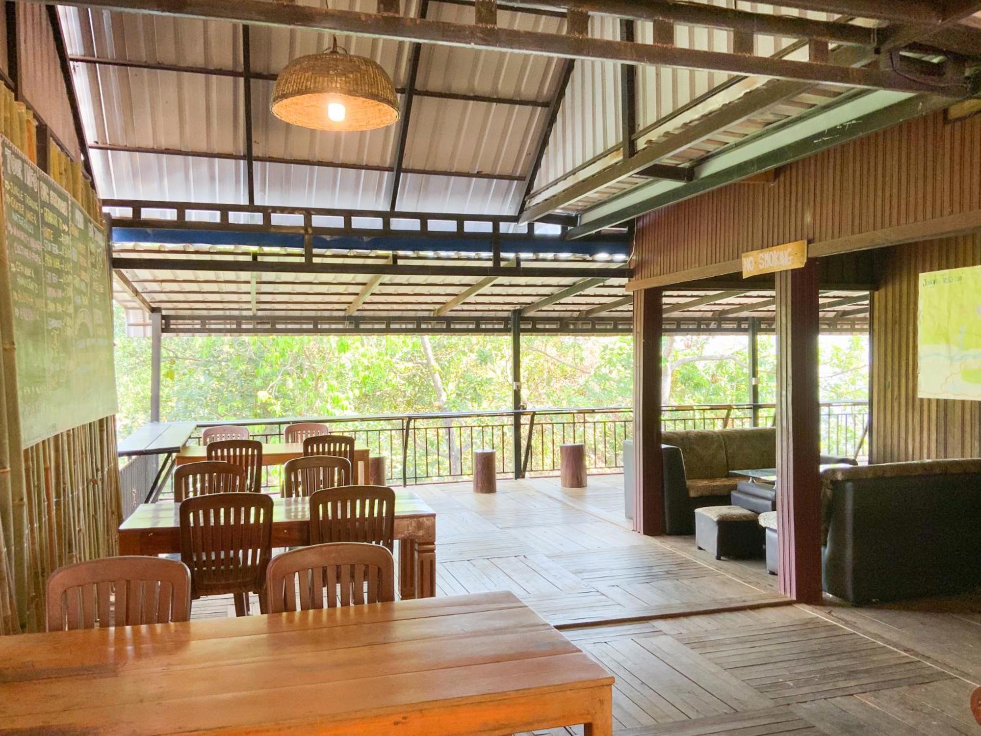Backpacker Hostel And Jungle Trekking Banlung Eksteriør bilde
