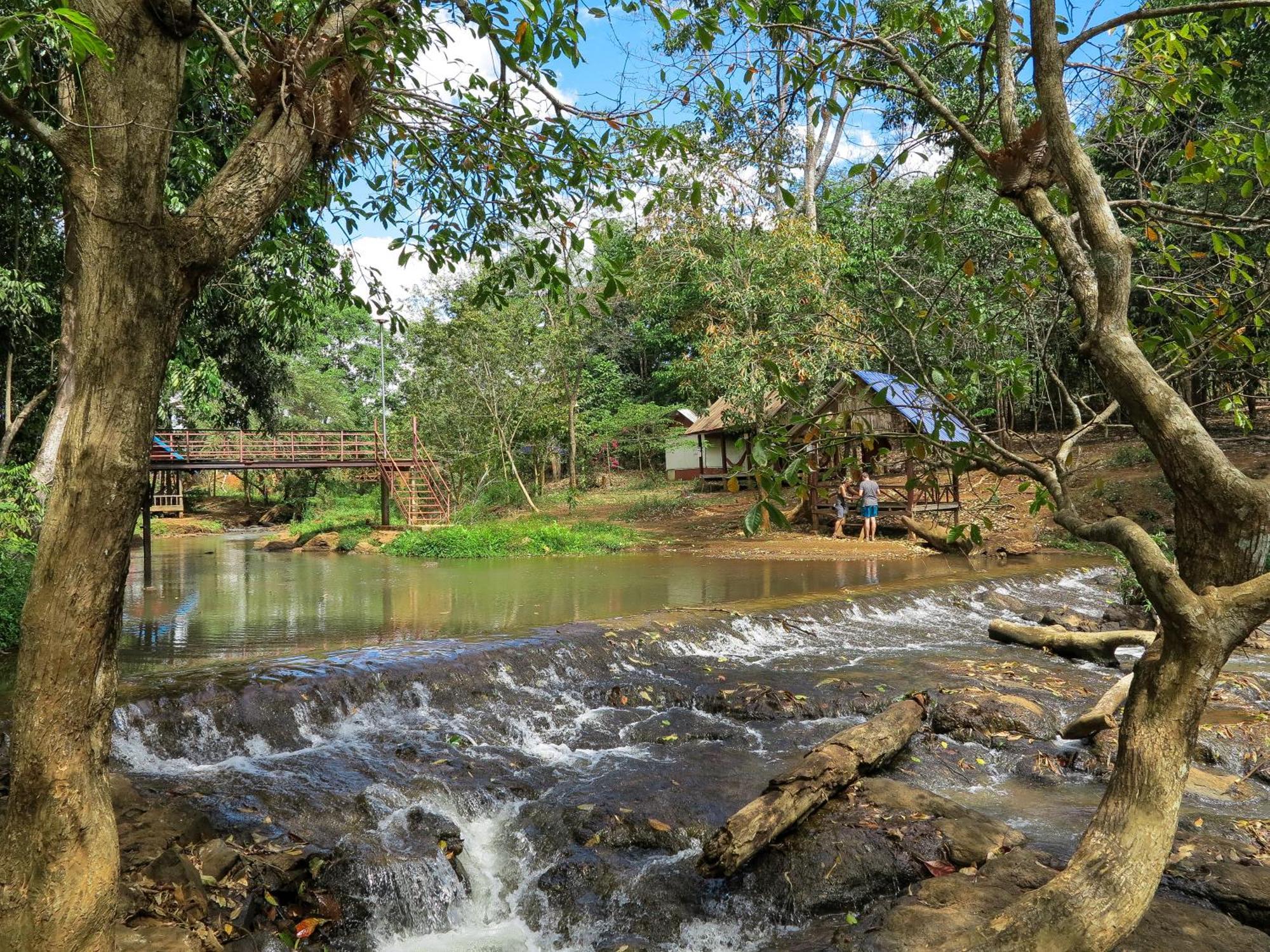 Backpacker Hostel And Jungle Trekking Banlung Eksteriør bilde